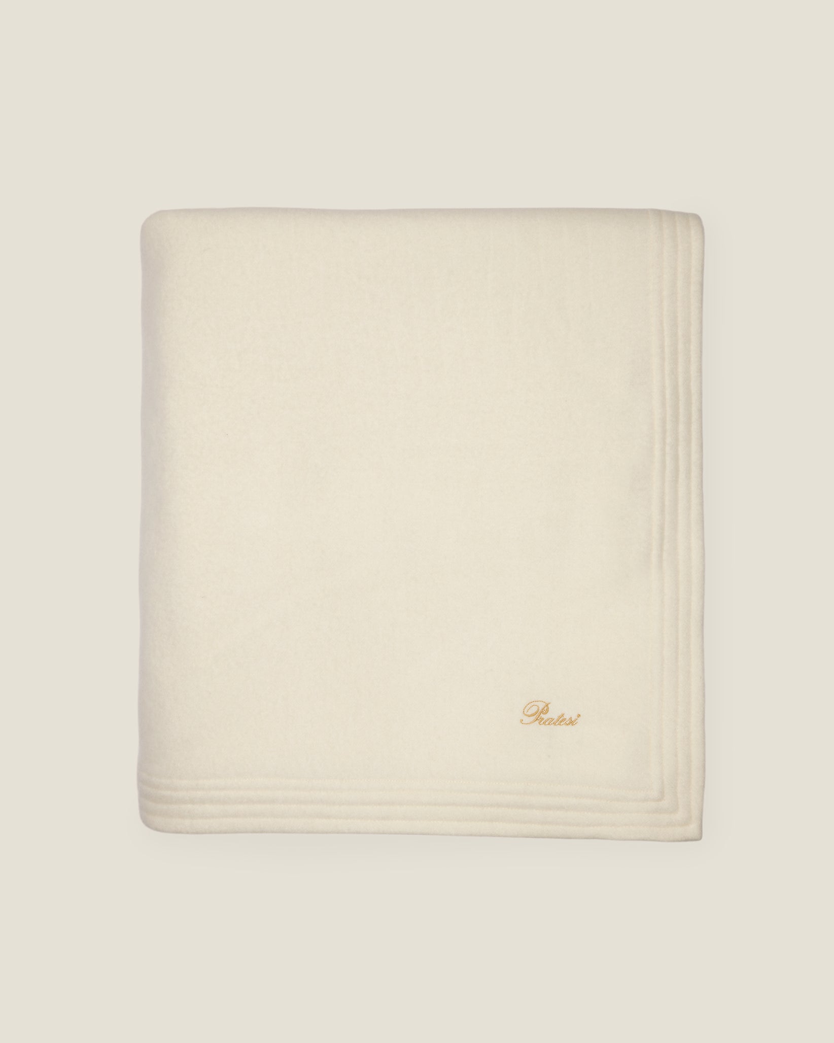 PRATESI_SS23_ECOMM_CELESTIAL-CASHMERE-BLANKET-IVORY_SILO_v3_1